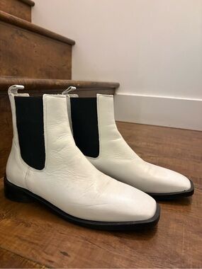 L'INTERVALLE White Chelsea Boots